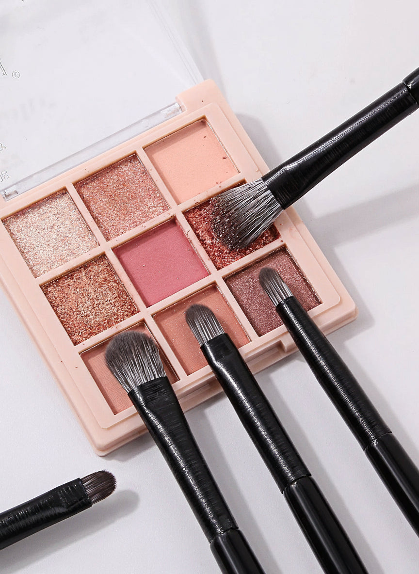Set de 5 Pinceaux Yeux Professionnels – Poils Synthétiques Doux, Eyeliner, Sourcils et Fard à Paupières