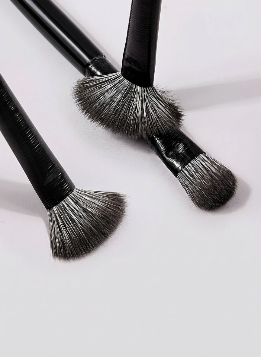 Set de 5 Pinceaux Yeux Professionnels – Poils Synthétiques Doux, Eyeliner, Sourcils et Fard à Paupières