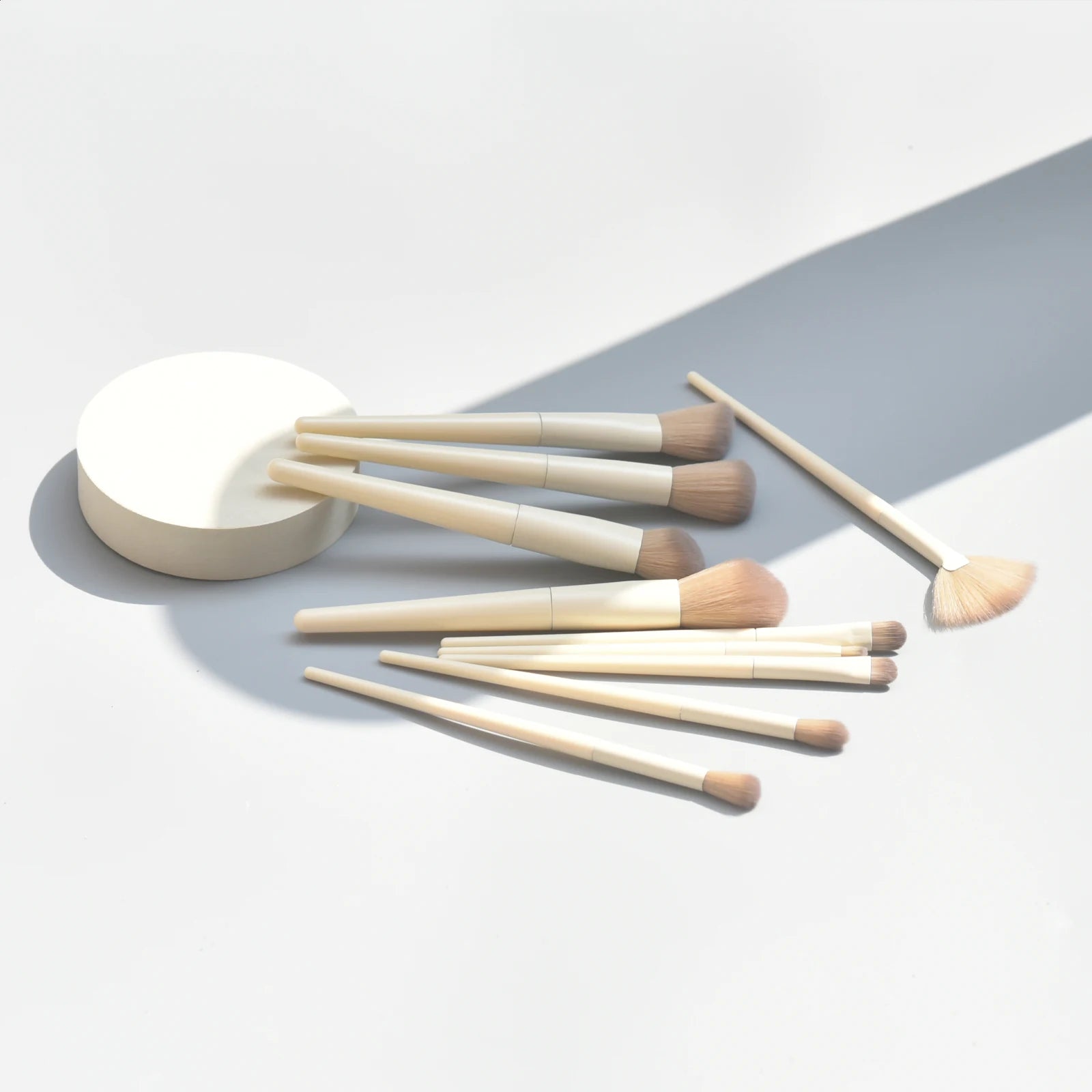 Set Pinceaux de Maquillage Doux – Pinceaux Professionnels pour Fond de Teint, Poudre, Fard à Paupières et Estompe