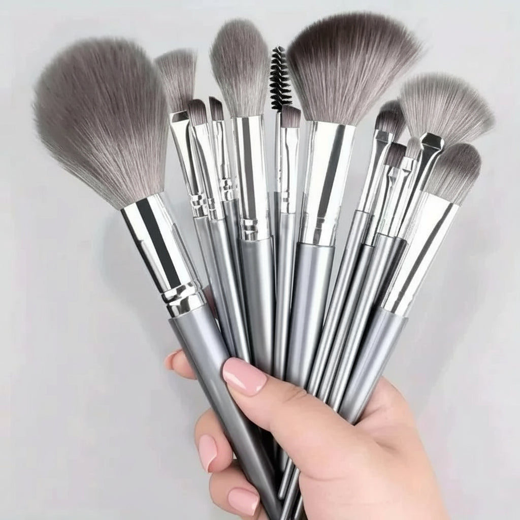 Set Pinceaux de Maquillage Doux – Pinceaux Professionnels pour Fond de Teint, Poudre, Fard à Paupières et Estompe