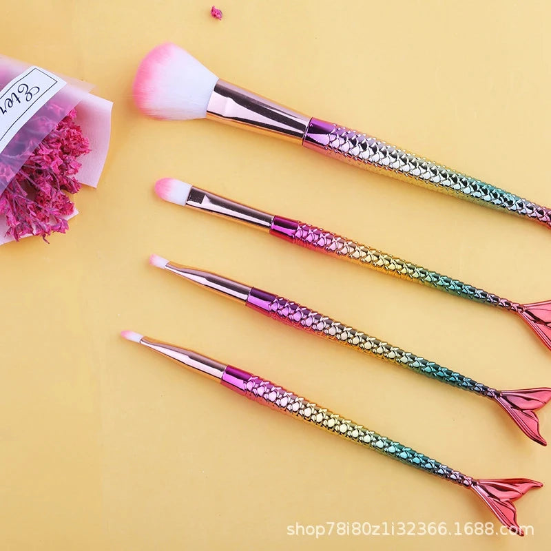 6 Couleurs Dégradées, Pinceaux Doux pour Poudre, Fard, Fond de Teint et Blush